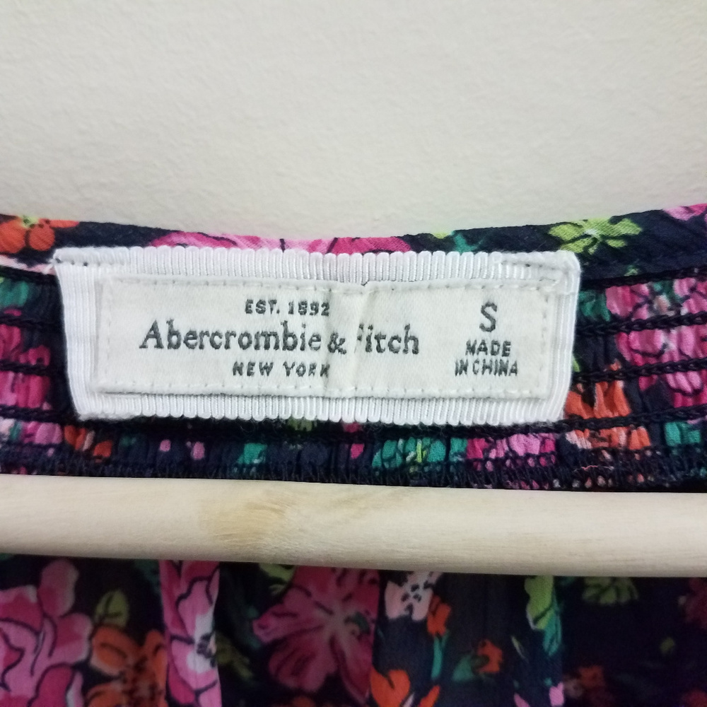 Abercrombie & Fitch Floral Blouse Top - Picture 2 of 5